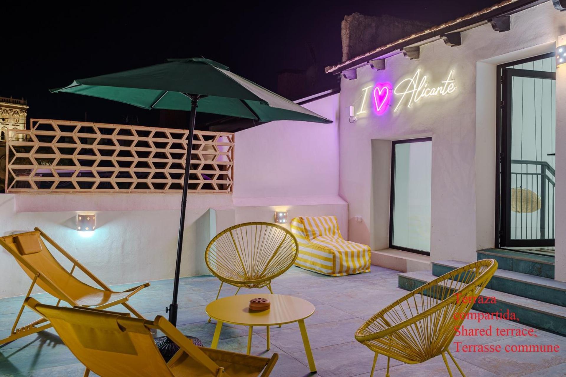 Glamorous Pink Studio In City Center Alicante Zewnętrze zdjęcie